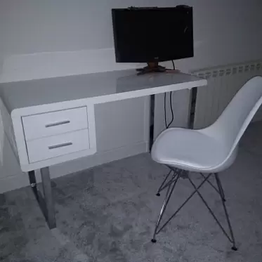 Стол письменный Poesy, белый IMG-20190801-WA0028