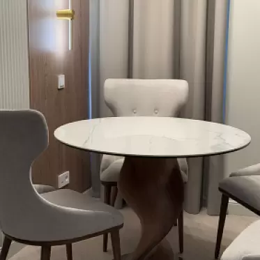 Стол Niagara, стул Augusta - неизвестный источник