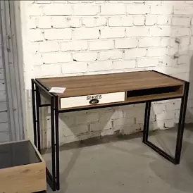 Стол письменный Discovery, орех/черный