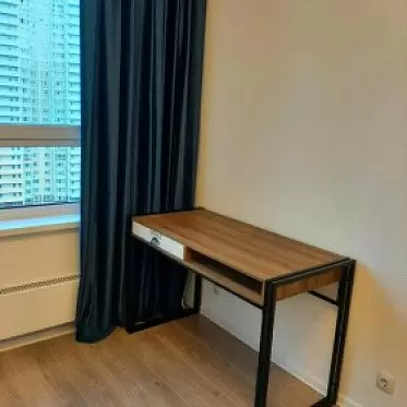 Стол письменный Discovery, орех/черный