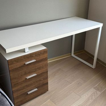 Стол Endeavor IMG-20250109-WA0002