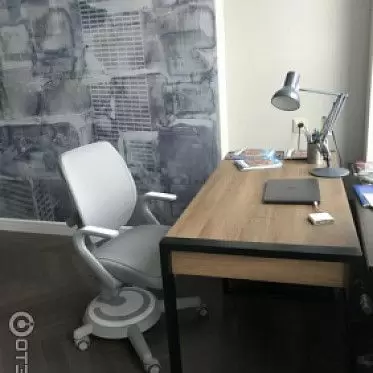 Стол письменный Hans, орех/черный