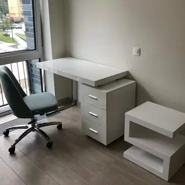 Стол письменный Ashby, белый IMG-20210611-WA0032.jpg