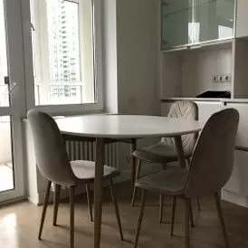 Стол Suzy + 4 стула Shelly