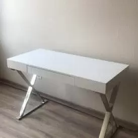 Стол письменный Axiom, белый