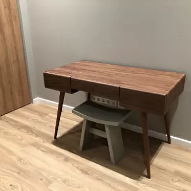 Стол письменный Preppy, орех OK-IMG-20181114-3