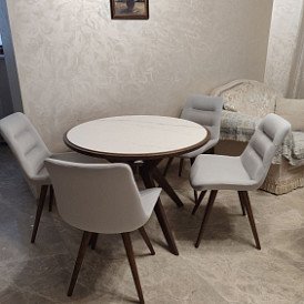 Стол Tango + 4 бежевых стула Jody