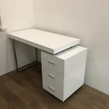 Стол письменный Ashby, белый IMG-20191216-WA0036