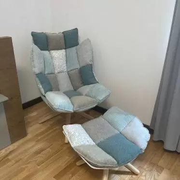 Кресло с оттоманкой в стиле Husk, светлый пэчворк