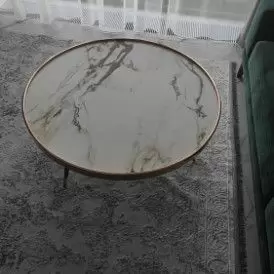 Стол журнальный Carla (90), белая керамика/розовое золото