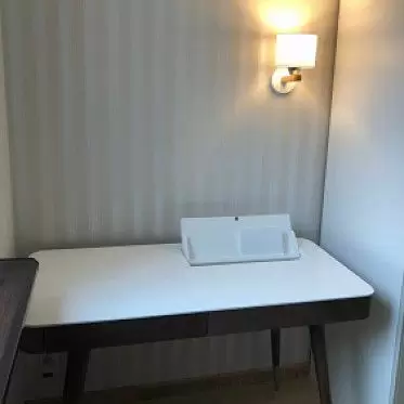 Стол письменный Newton