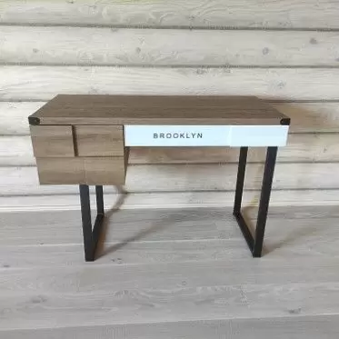 Стол письменный Brooklyn, орех/черный