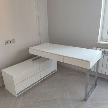 Стол письменный Dresden 5267397722484973983