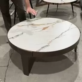 Стол журнальный Corfu (100), белая керамика/бронза