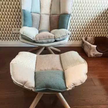 Кресло с оттоманкой в стиле Husk, светлый пэчворк 1635251132054.jpg