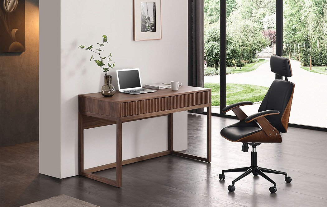 Стол письменный Agnes, орех