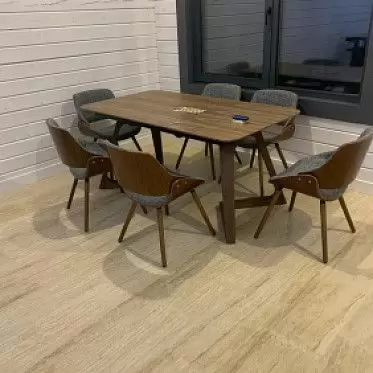 Стол Sabrina, стул Kiss Yandex