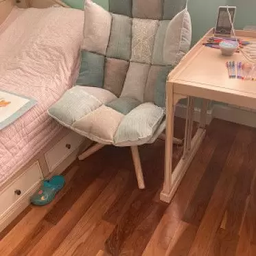 Кресло в стиле Husk, светлый пэчворк