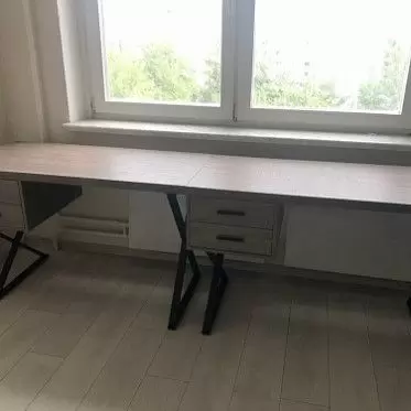 Стол письменный Hemingway, дымчатый дуб/черный 1631174404706.jpg