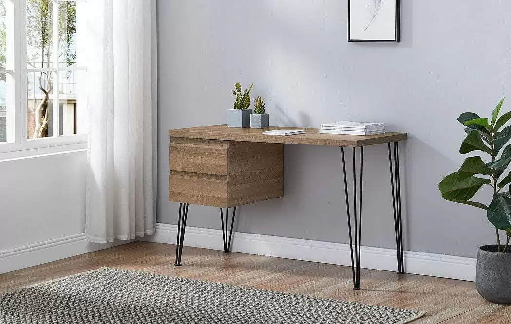 Стол письменный Novum, орех/черный