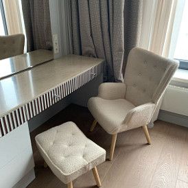 Кресло Hygge, слоновая кость/золото