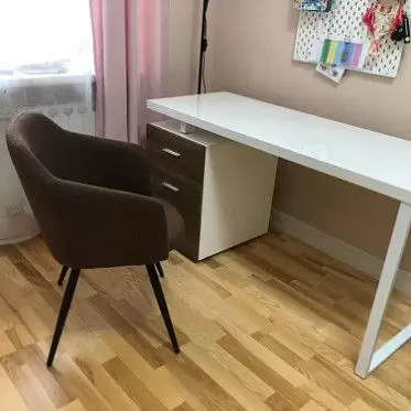 Стол Endeavor, стул Embrace IMG-20230228-WA0005