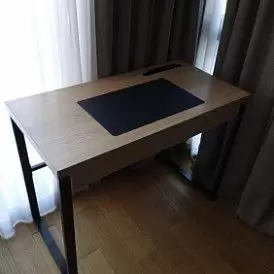 Стол письменный Dylan, дерево/черный