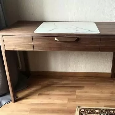 Стол письменный Stanford, орех/мрамор WhatsApp Image 2020-10-24 at 11.26.14.jpeg