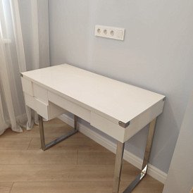 Стол письменный Brooklyn, орех/черный