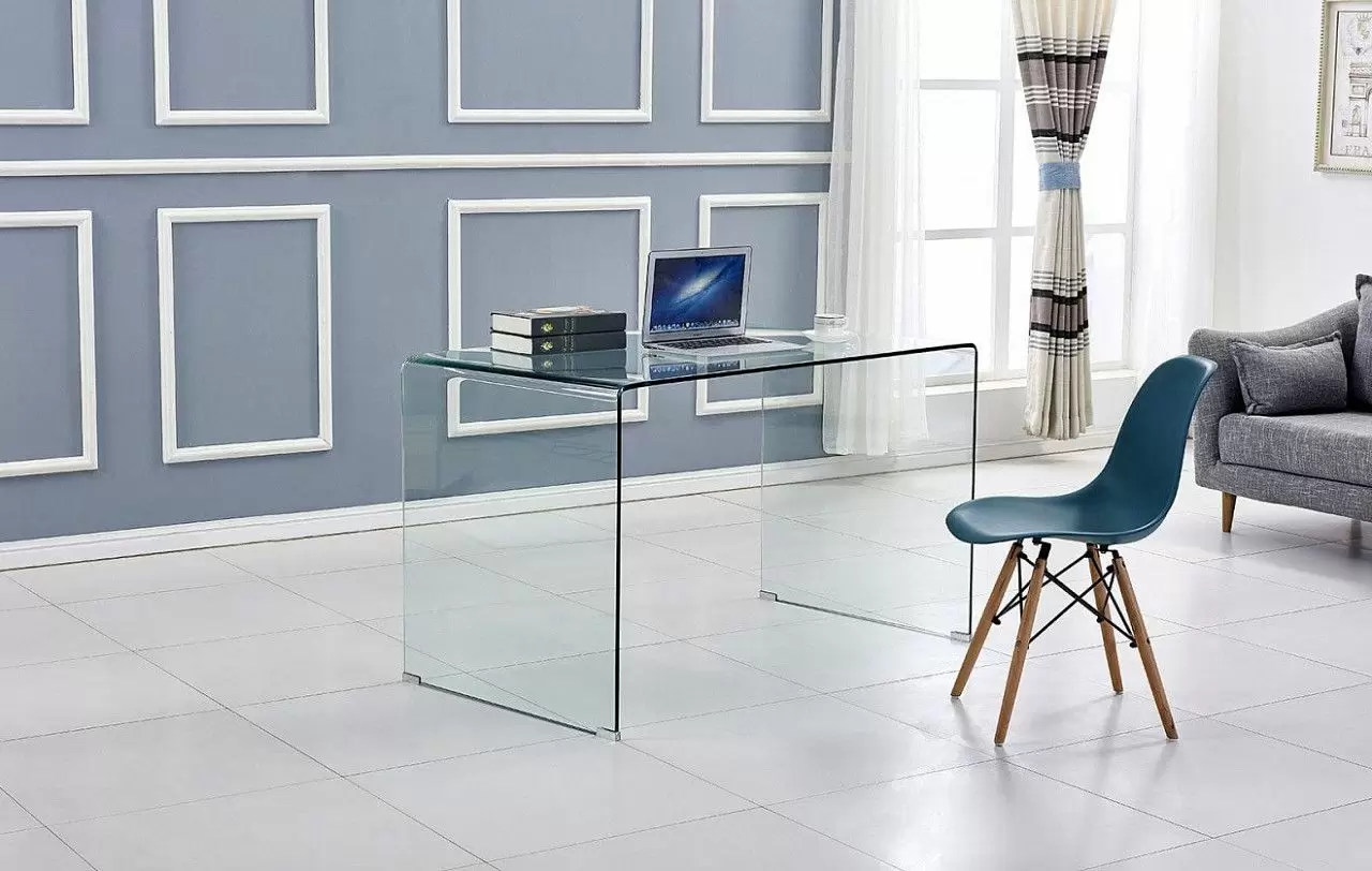 Стеклянная мебель - новое направление в дизайне интерьеров